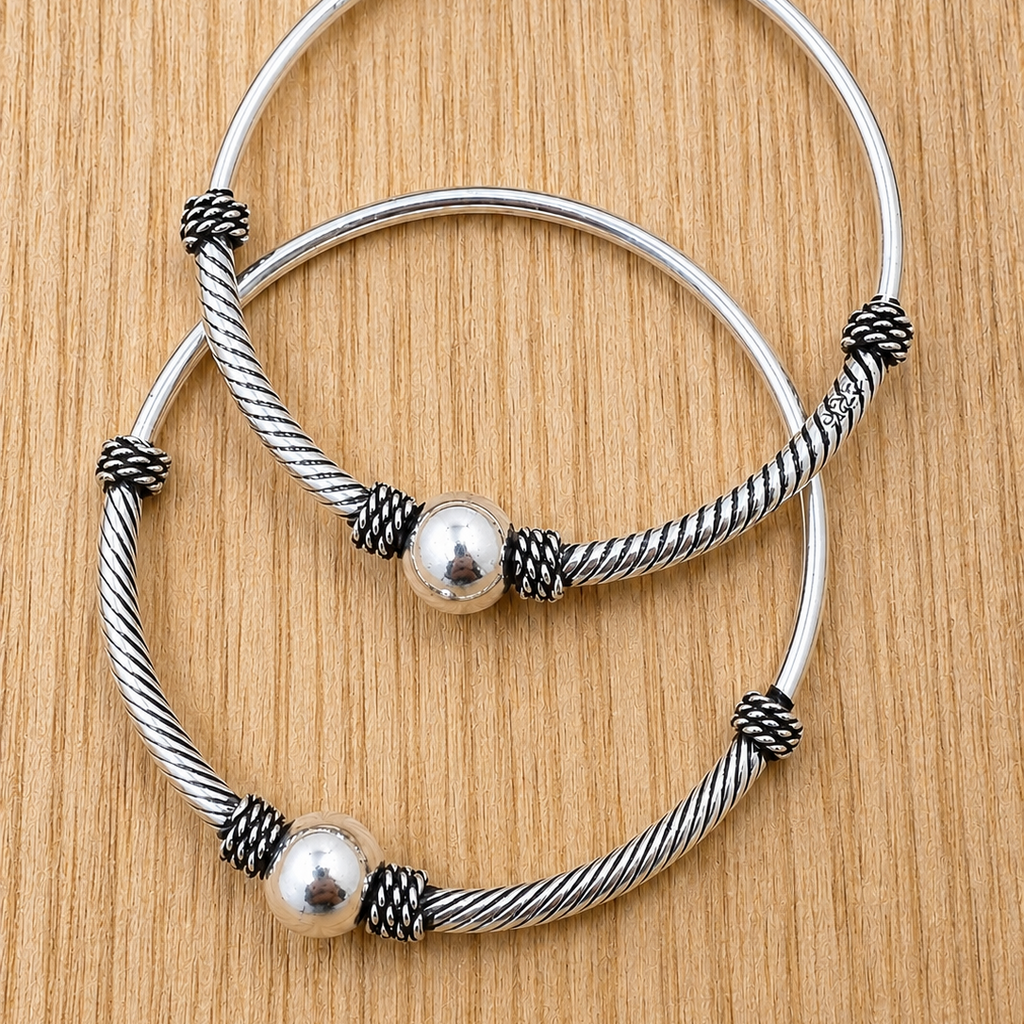 Vintage-inspired Sterling Silver Toddler Bangle Set (Pair)