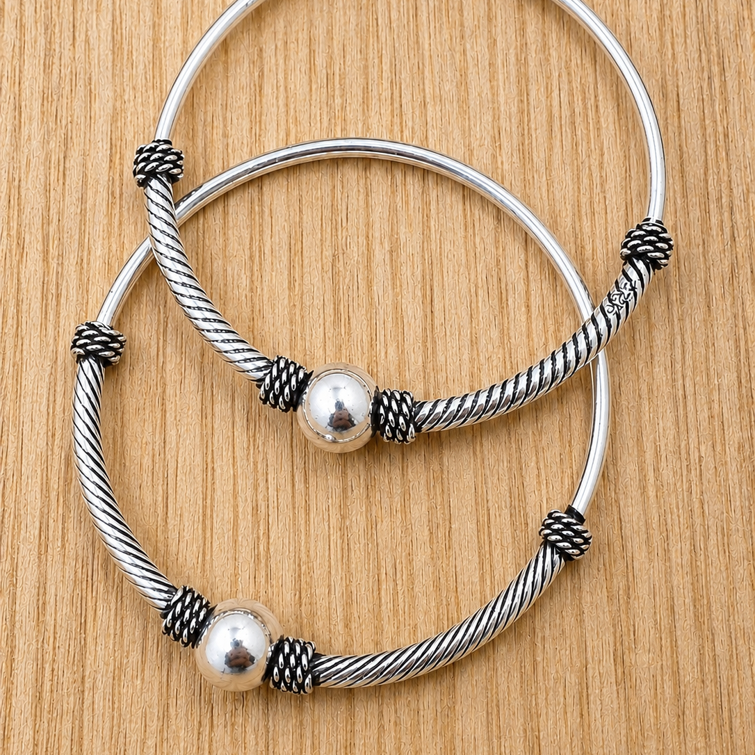 Vintage-inspired Sterling Silver Toddler Bangle Set (Pair)